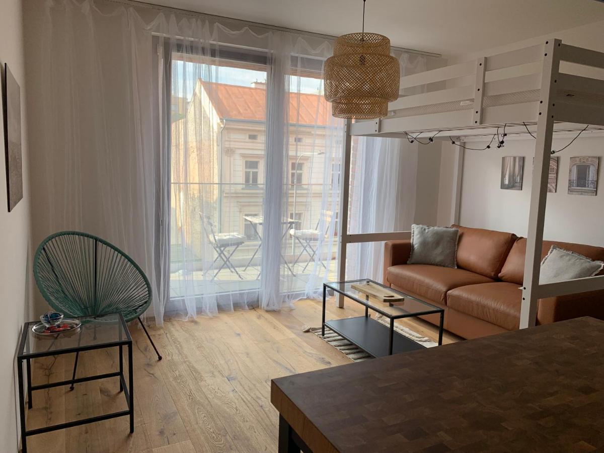Karlin Apartment *